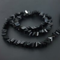 Бусины стекло гранёные 6 мм чёрные нить