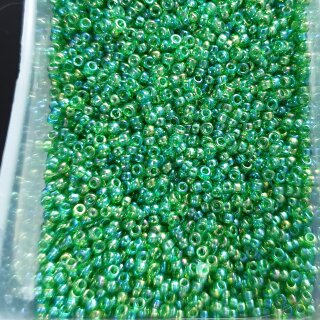 179 Miyuki #15 Rocaille translucent rainbow green 5 гр